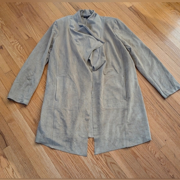 Blyse Jackets & Blazers - Chic Women's Gray Trench Coat
